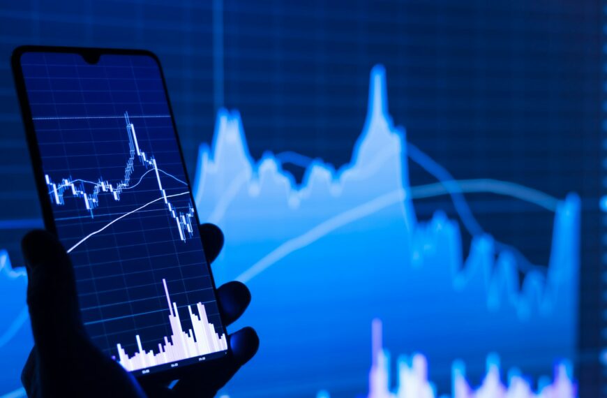 Best Forex And Crypto Trading Strategy: Why Professional Traders Prefer 21 & 50 EMA Crossovers To Determine Trends And Trade Entry Opportunities